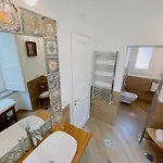 לינה וארוחת בוקר De Vivo Realty - Coco's מטה