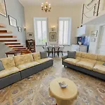 De Vivo Realty - Coco's 3* מטה