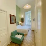 De Vivo Realty - Coco's
