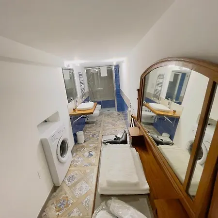 Bed and Breakfast Coco's - De Vivo Realty