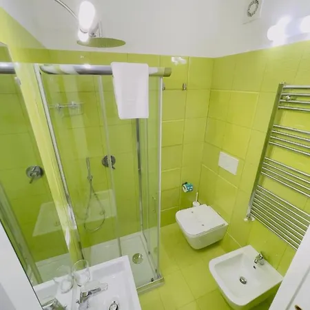 Coco's - De Vivo Realty