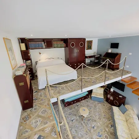 Coco's Bed & Breakfast *