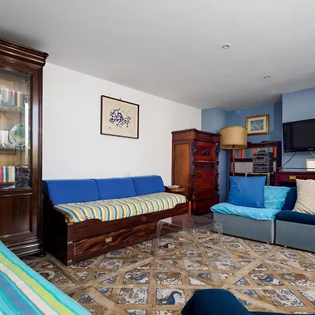 לינה וארוחת בוקר De Vivo Realty - Coco's מטה
