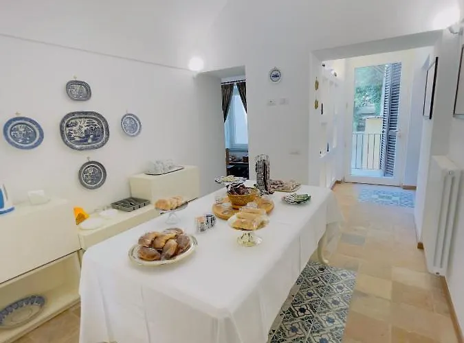Bed & Breakfast De Vivo Realty - Coco's 4*